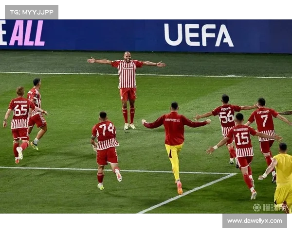 欧冠附加赛风波希腊警方逮捕12名球迷帕纳辛奈科斯遭重罚