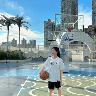 顾静